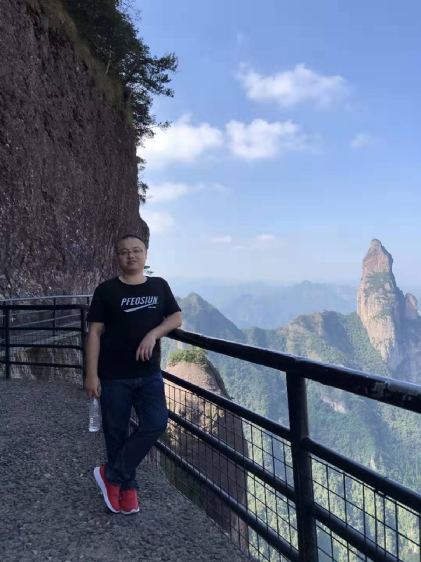 不杵于物的第一张照片--马尾认干亲服务网