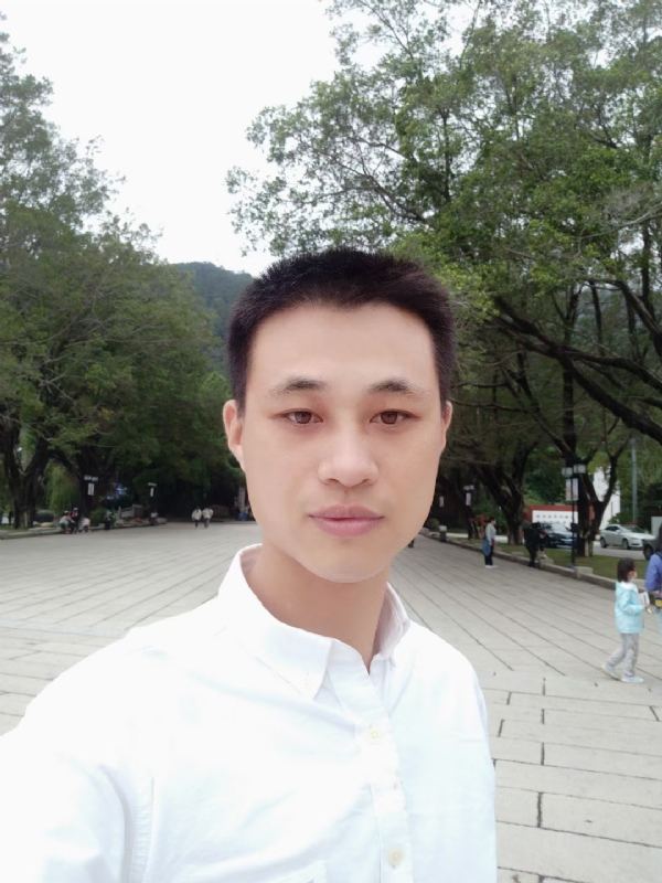 xu的第一张照片--马尾认干亲服务网